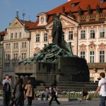 布拉格老城广场 胡斯雕像